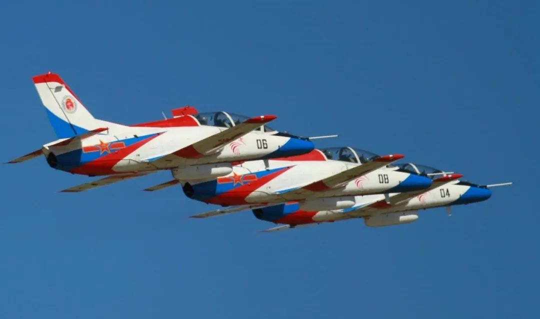 上海久事训练开放日,赛前远射贴柱引欢呼,意大利杯在即,资深球员宣示担当(心得体会300字免费) 上海久事训练开放日,赛前远射贴柱引欢呼,意大利杯在即,资深球员宣示担当(心得体会300字免费)